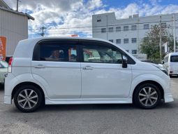 TOYOTA SPADE F 2017 full