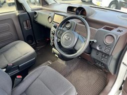 TOYOTA SPADE F 2017 full