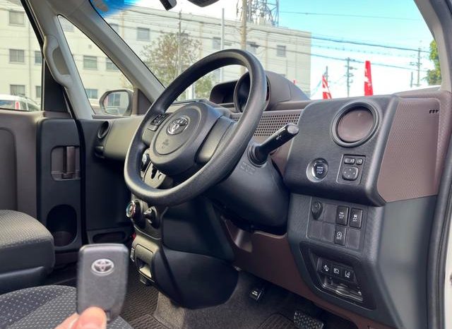 TOYOTA SPADE F 2017 full