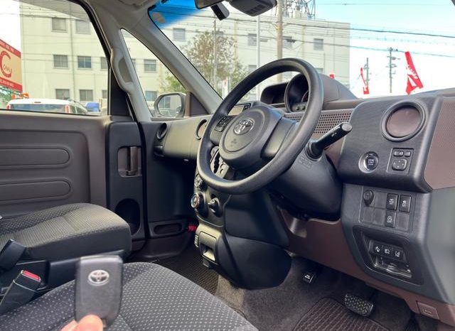 TOYOTA SPADE F 2017 full