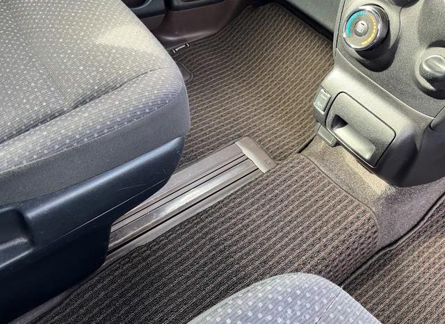 TOYOTA SPADE F 2017 full