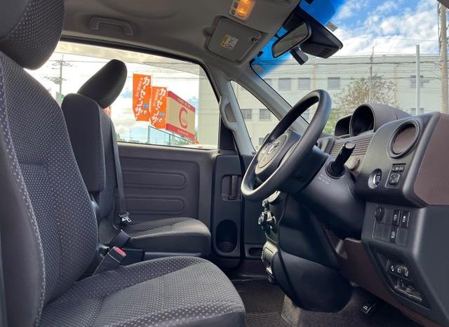 TOYOTA SPADE F 2017 full