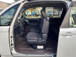 TOYOTA SPADE F 2017 full