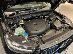 VOLVO XC40 T4 AWD R-DESIGN 2018 full