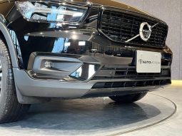 VOLVO XC40 T4 AWD R-DESIGN 2018 full