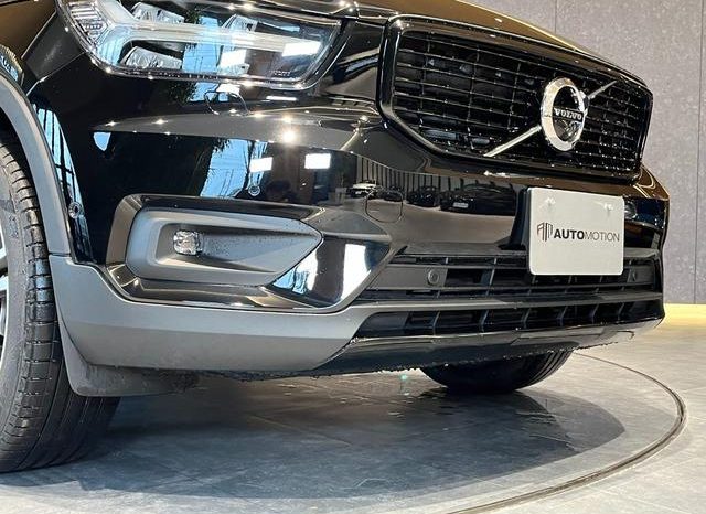 VOLVO XC40 T4 AWD R-DESIGN 2018 full