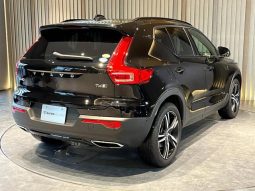 VOLVO XC40 T4 AWD R-DESIGN 2018 full