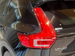 VOLVO XC40 T4 AWD R-DESIGN 2018 full