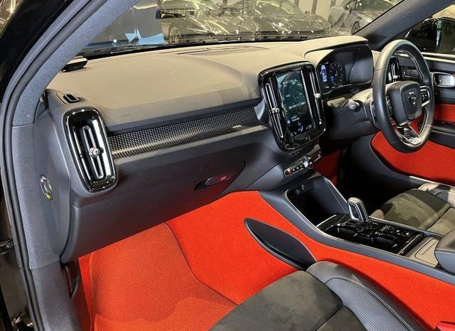 VOLVO XC40 T4 AWD R-DESIGN 2018 full