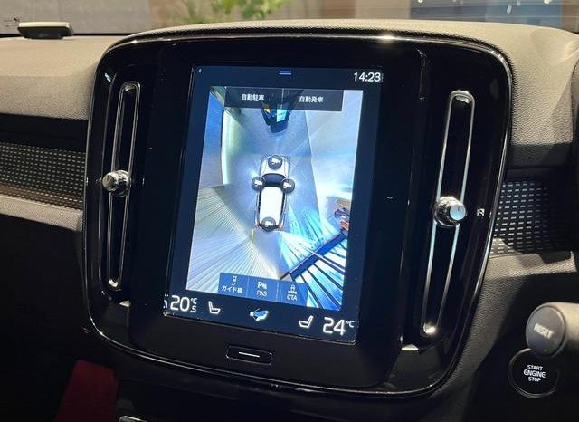 VOLVO XC40 T4 AWD R-DESIGN 2018 full