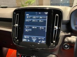 VOLVO XC40 T4 AWD R-DESIGN 2018 full