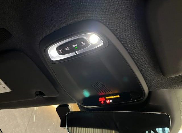 VOLVO XC40 T4 AWD R-DESIGN 2018 full