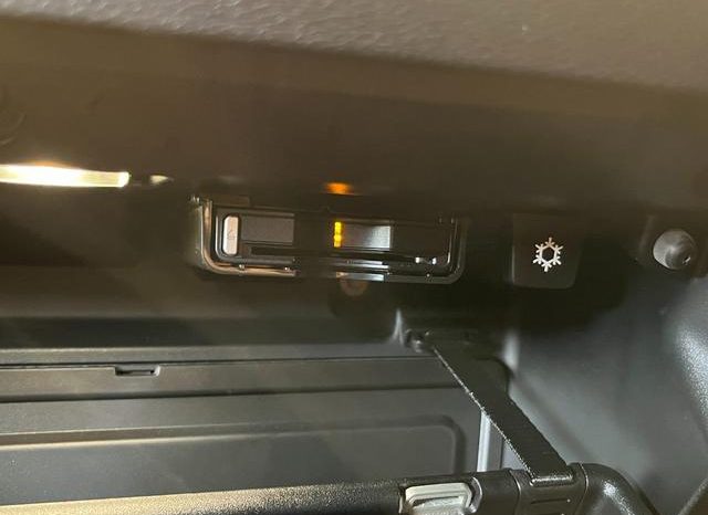 VOLVO XC40 T4 AWD R-DESIGN 2018 full