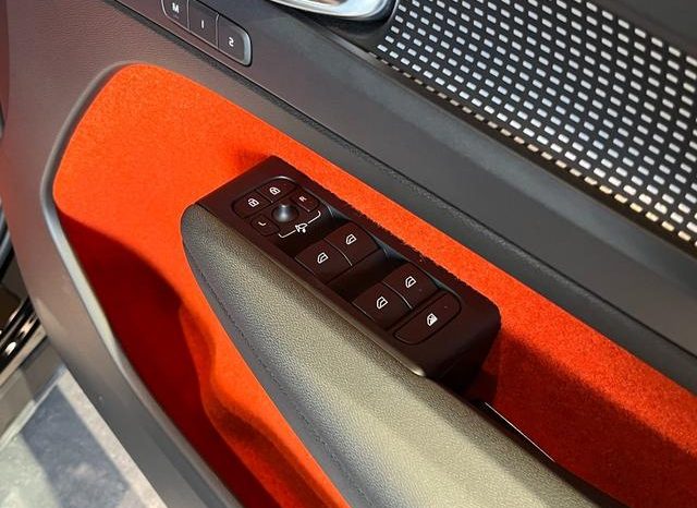 VOLVO XC40 T4 AWD R-DESIGN 2018 full