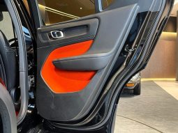 VOLVO XC40 T4 AWD R-DESIGN 2018 full