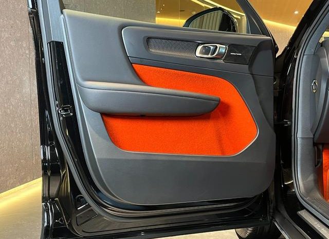 VOLVO XC40 T4 AWD R-DESIGN 2018 full