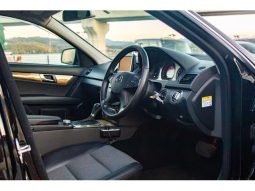 MERCEDES BENZ C-CLASS C200 KOMPRESSOR 2009 full