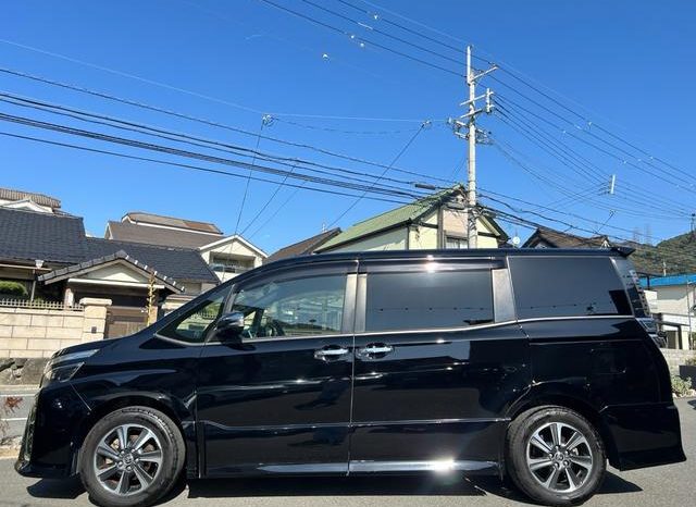 TOYOTA VOXY ZS KIRAMEKI II 2019 full