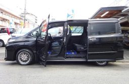 TOYOTA VOXY HYBRID ZS KIRAMEKI II 2017 full