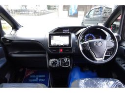 TOYOTA VOXY HYBRID ZS KIRAMEKI II 2017 full