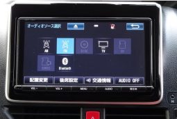 TOYOTA VOXY HYBRID ZS KIRAMEKI II 2017 full