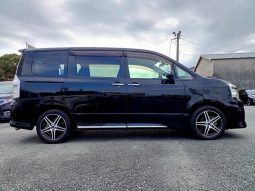 TOYOTA VOXY ZS KIRAMEKI Z 2013 full