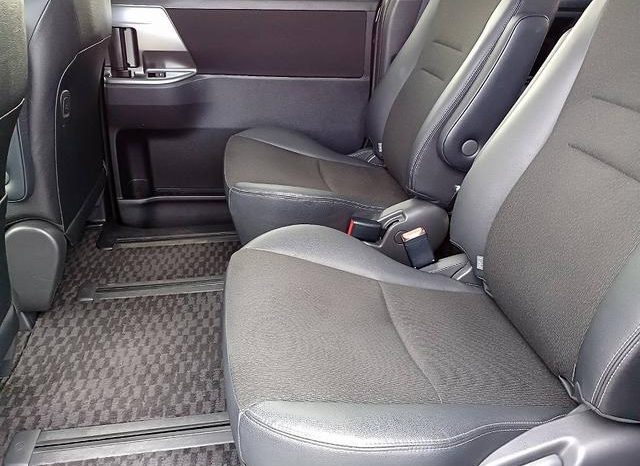 TOYOTA VOXY ZS KIRAMEKI Z 2013 full