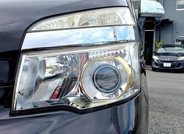 TOYOTA VOXY ZS KIRAMEKI Z 2013 full