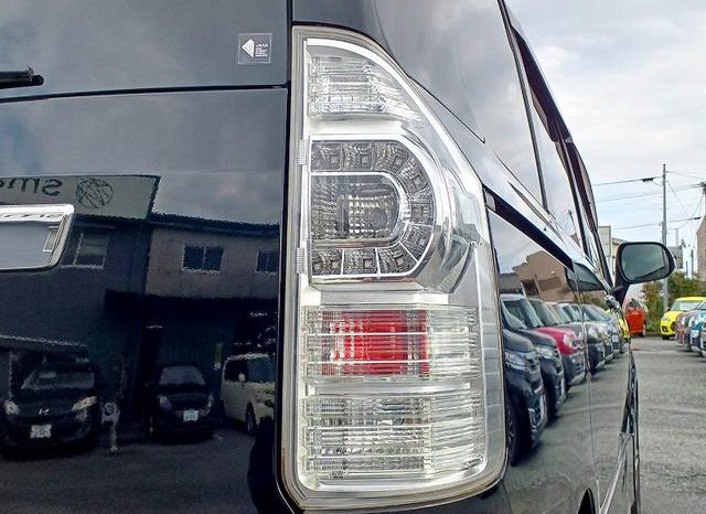 TOYOTA VOXY ZS KIRAMEKI Z 2013 full