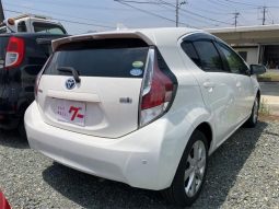 TOYOTA AQUA S 2016 full