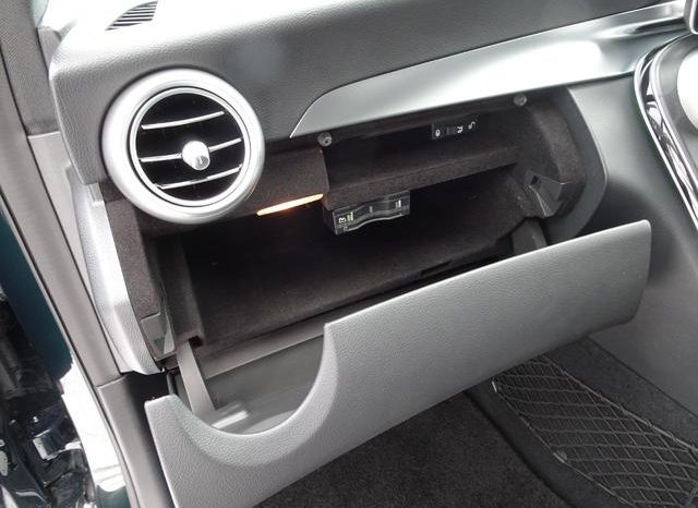 MERCEDES BENZ C-CLASS C200 4MATIC AVANTGARDE AMG LINE 2019 full