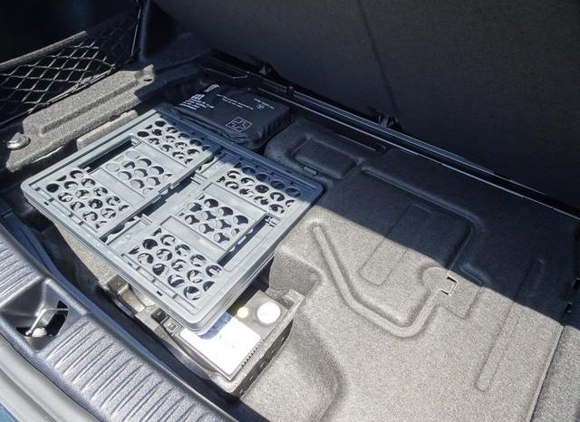 MERCEDES BENZ C-CLASS C200 4MATIC AVANTGARDE AMG LINE 2019 full