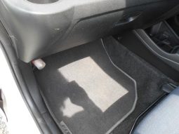 HONDA FIT SHE S 2010 full