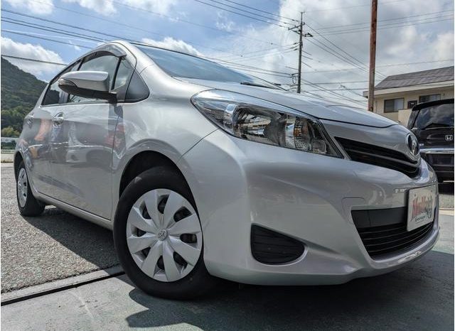 TOYOTA VITZ F 2012 full