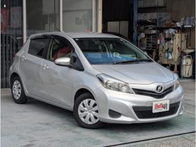 TOYOTA VITZ F 2012