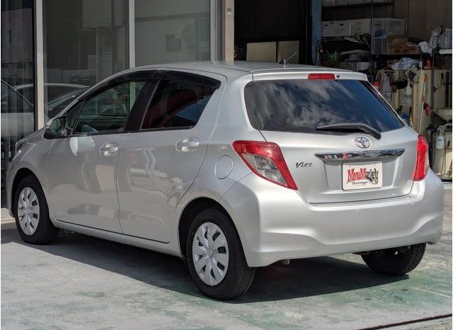 TOYOTA VITZ F 2012 full