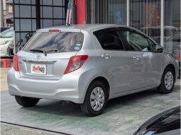 TOYOTA VITZ F 2012 full