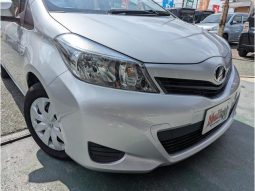 TOYOTA VITZ F 2012 full