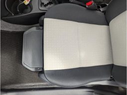 TOYOTA VITZ F 2012 full