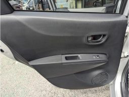 TOYOTA VITZ F 2012 full