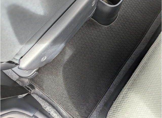 TOYOTA VITZ F 2012 full