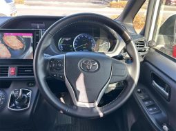 TOYOTA VOXY HYBRID ZS 2016 full