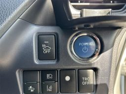 TOYOTA VOXY HYBRID ZS 2016 full