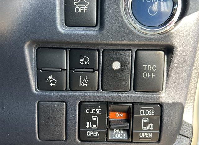 TOYOTA VOXY HYBRID ZS 2016 full