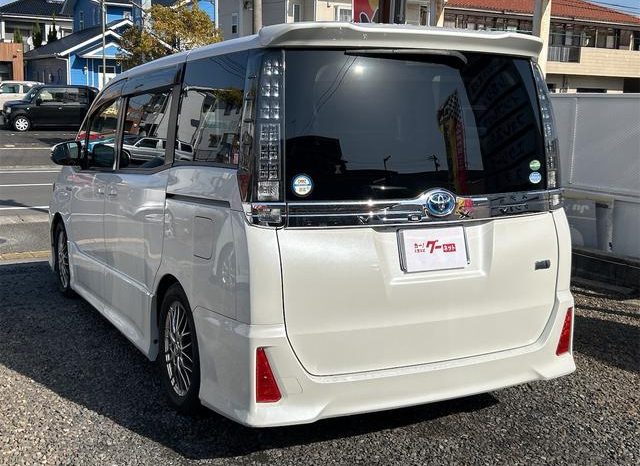 TOYOTA VOXY HYBRID ZS 2016 full