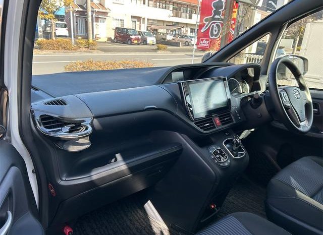 TOYOTA VOXY HYBRID ZS 2016 full