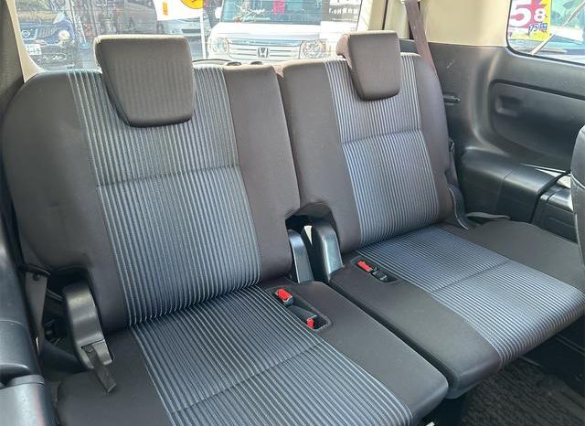 TOYOTA VOXY HYBRID ZS 2016 full