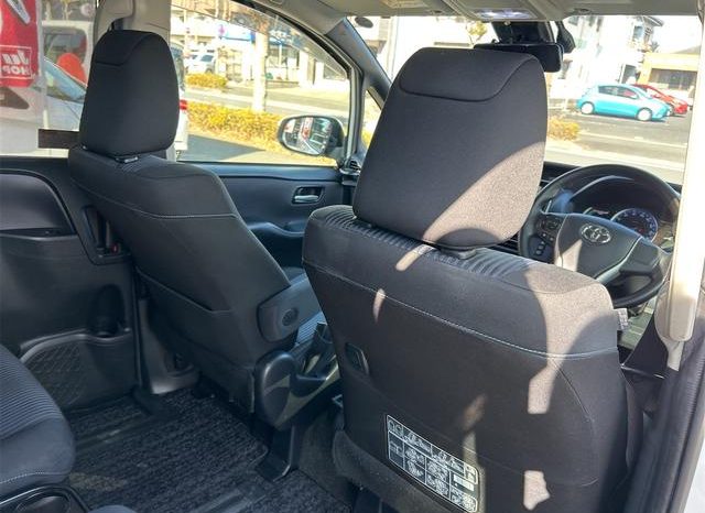 TOYOTA VOXY HYBRID ZS 2016 full