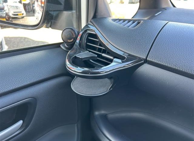 TOYOTA VOXY HYBRID ZS 2016 full