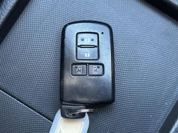 TOYOTA VOXY HYBRID ZS 2016 full